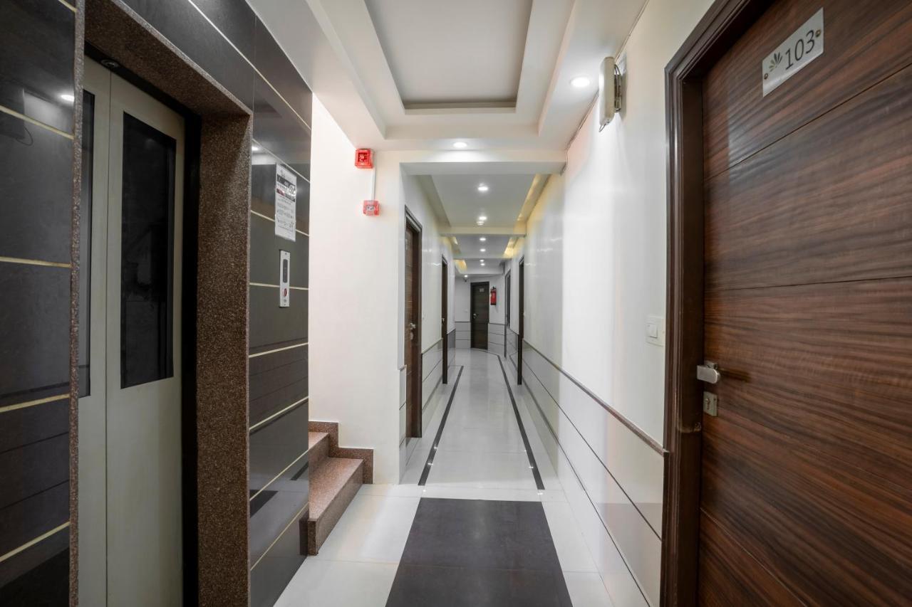 Ashish Hotel 3*