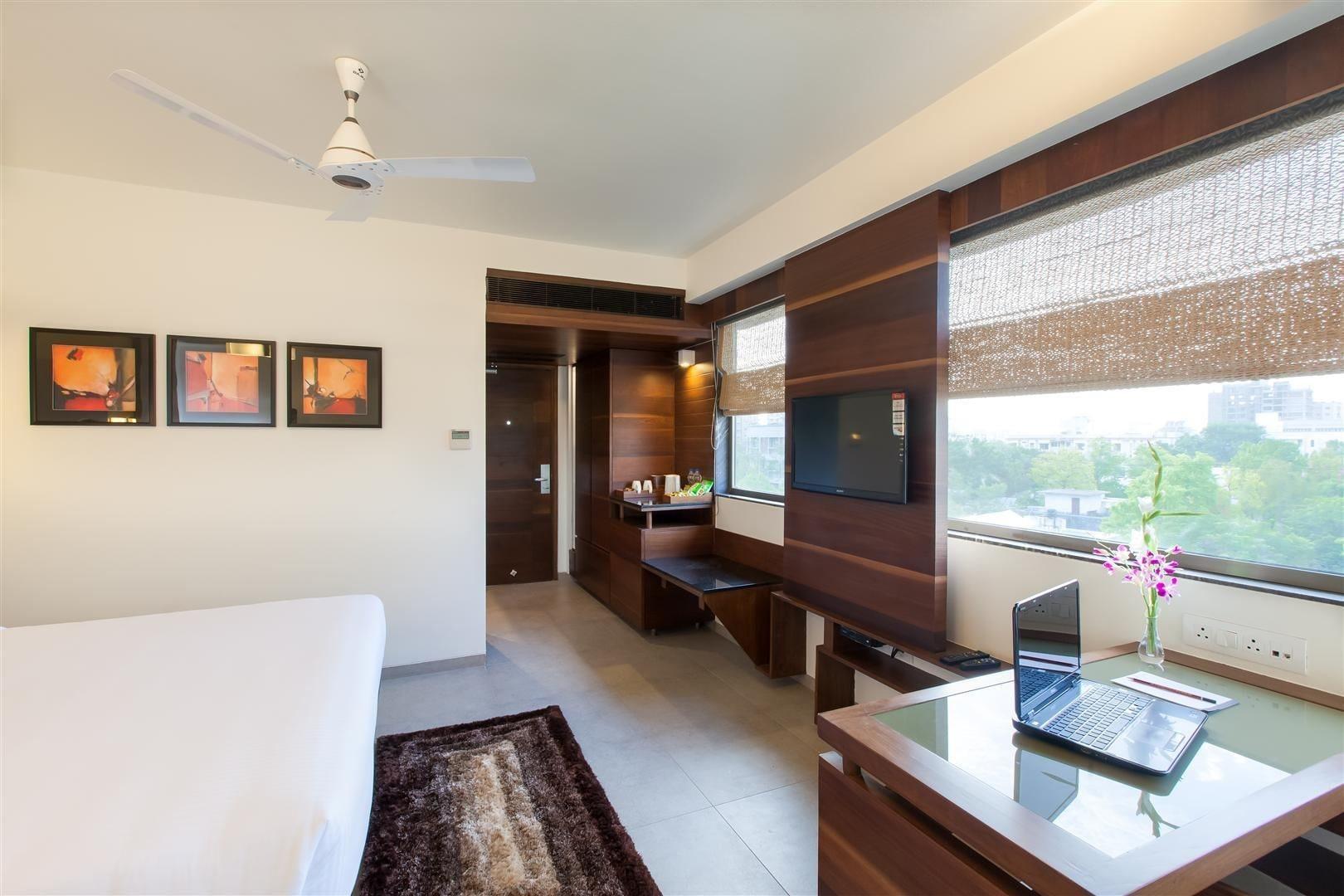 Hotel Cosmopolitan 3*