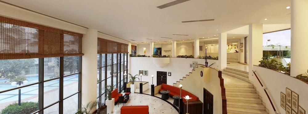 Hotel Lemon Tree Hotel, 4*