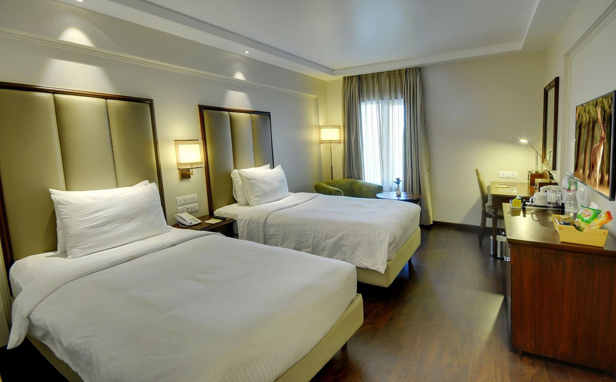 Lemon Tree Premier “the Atrium” 4*