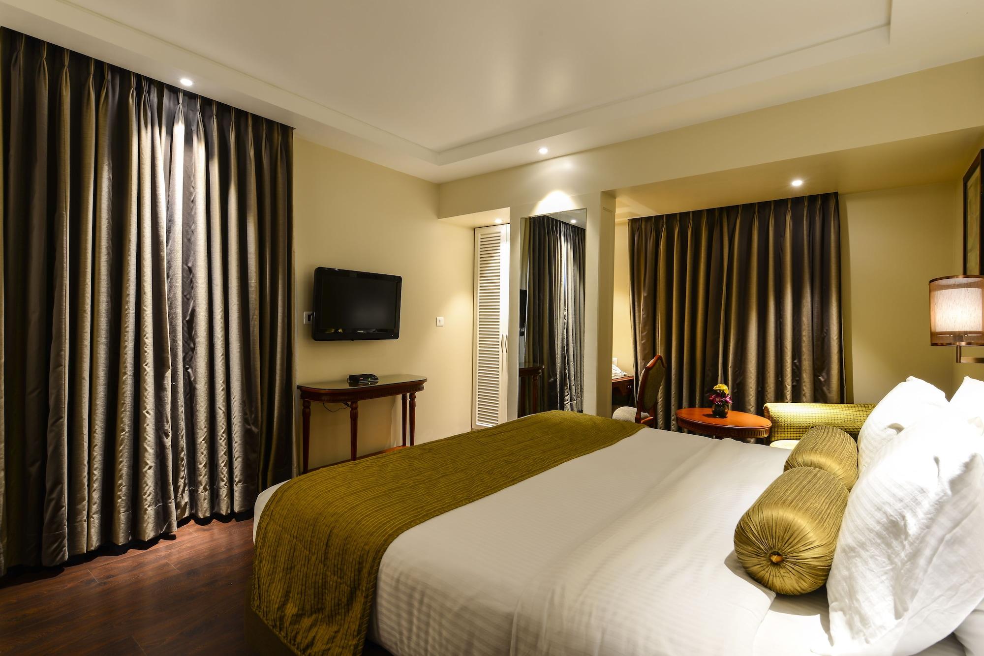 Hotel Lemon Tree Premier “the Atrium”