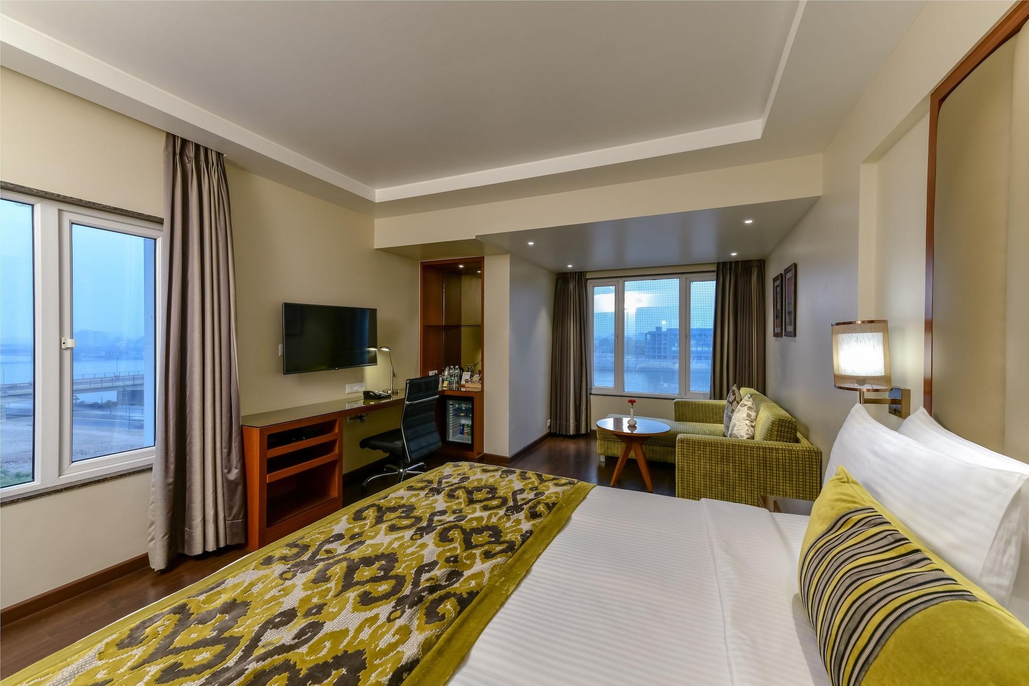 Hotel Lemon Tree Premier “the Atrium” 4*