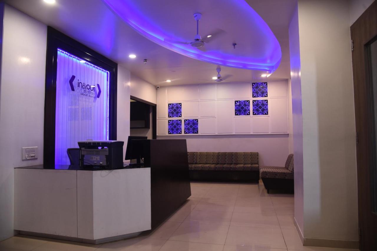 In & Out Dormitory Ahmedabad
