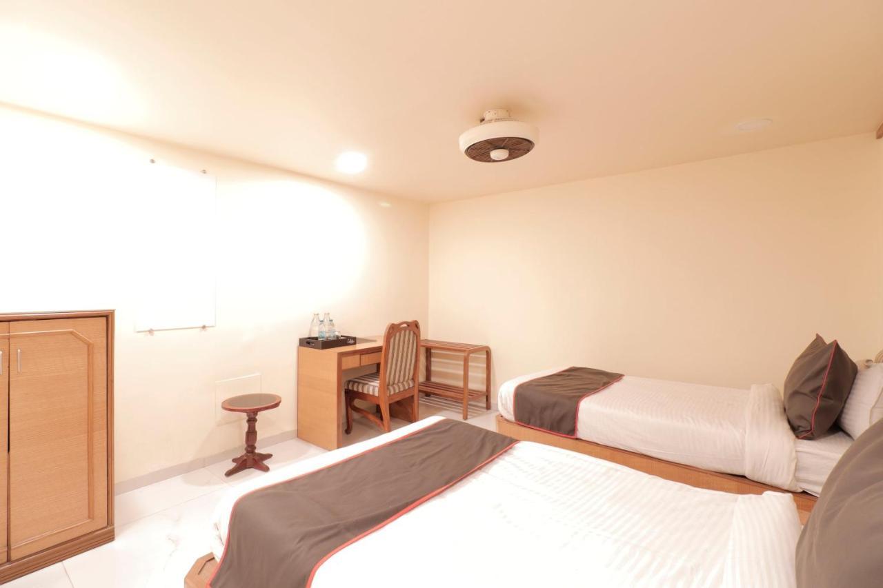 Hotel Collection O 78661 Collection O Ashram Road 3*