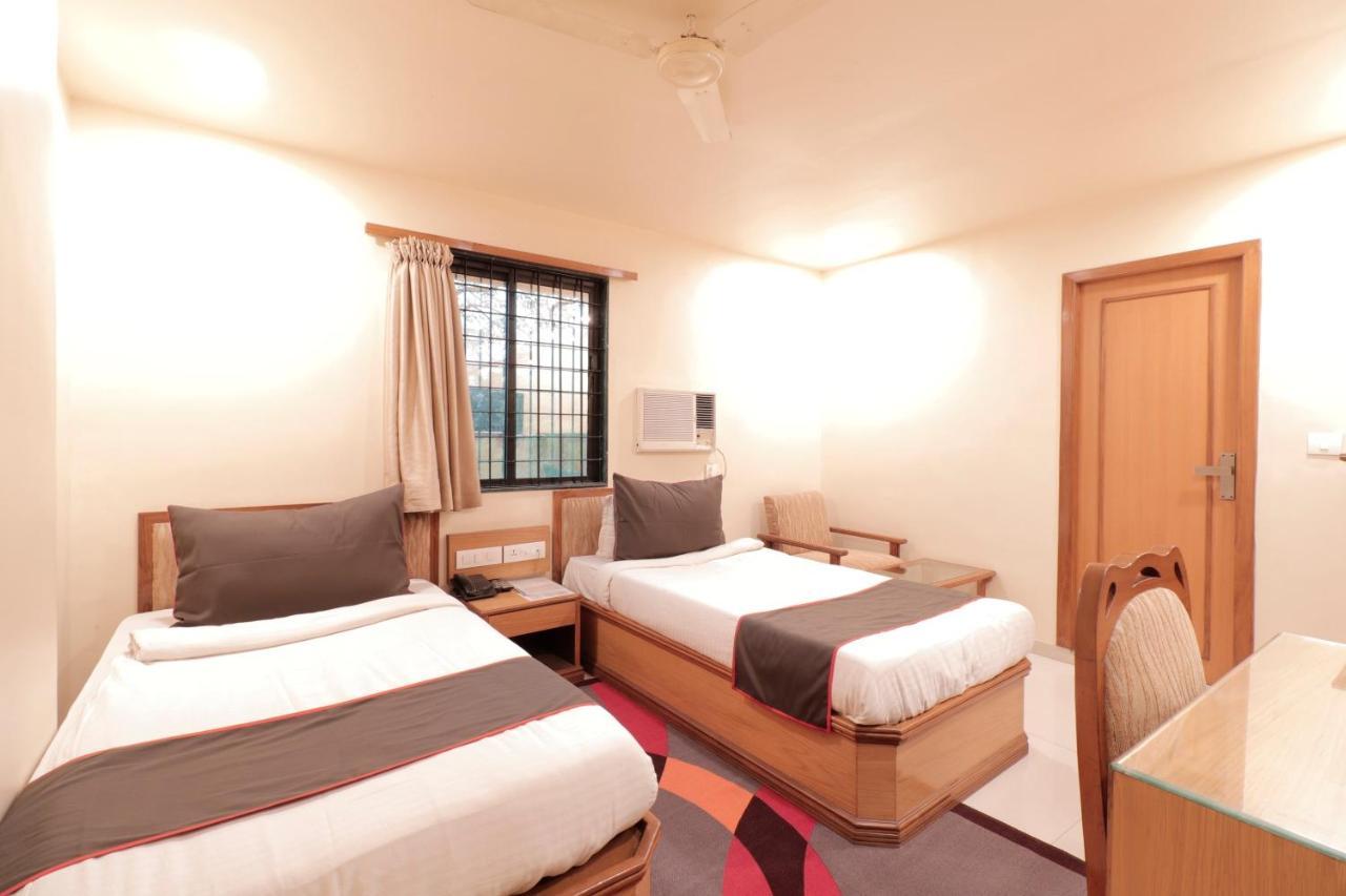 Collection O 78661 Collection O Ashram Road Hotel 3*