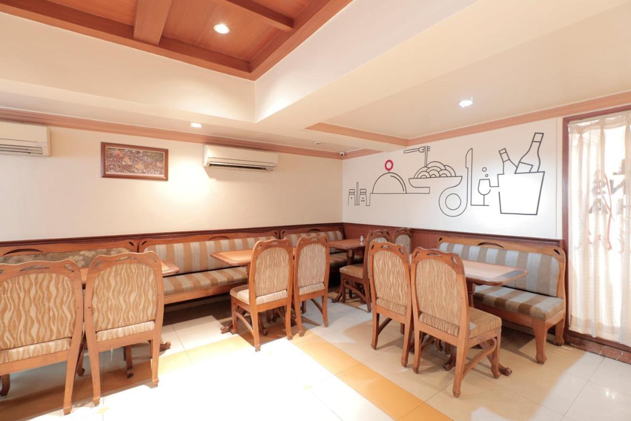 Hotel Collection O 78661 Collection O Ashram Road 3*