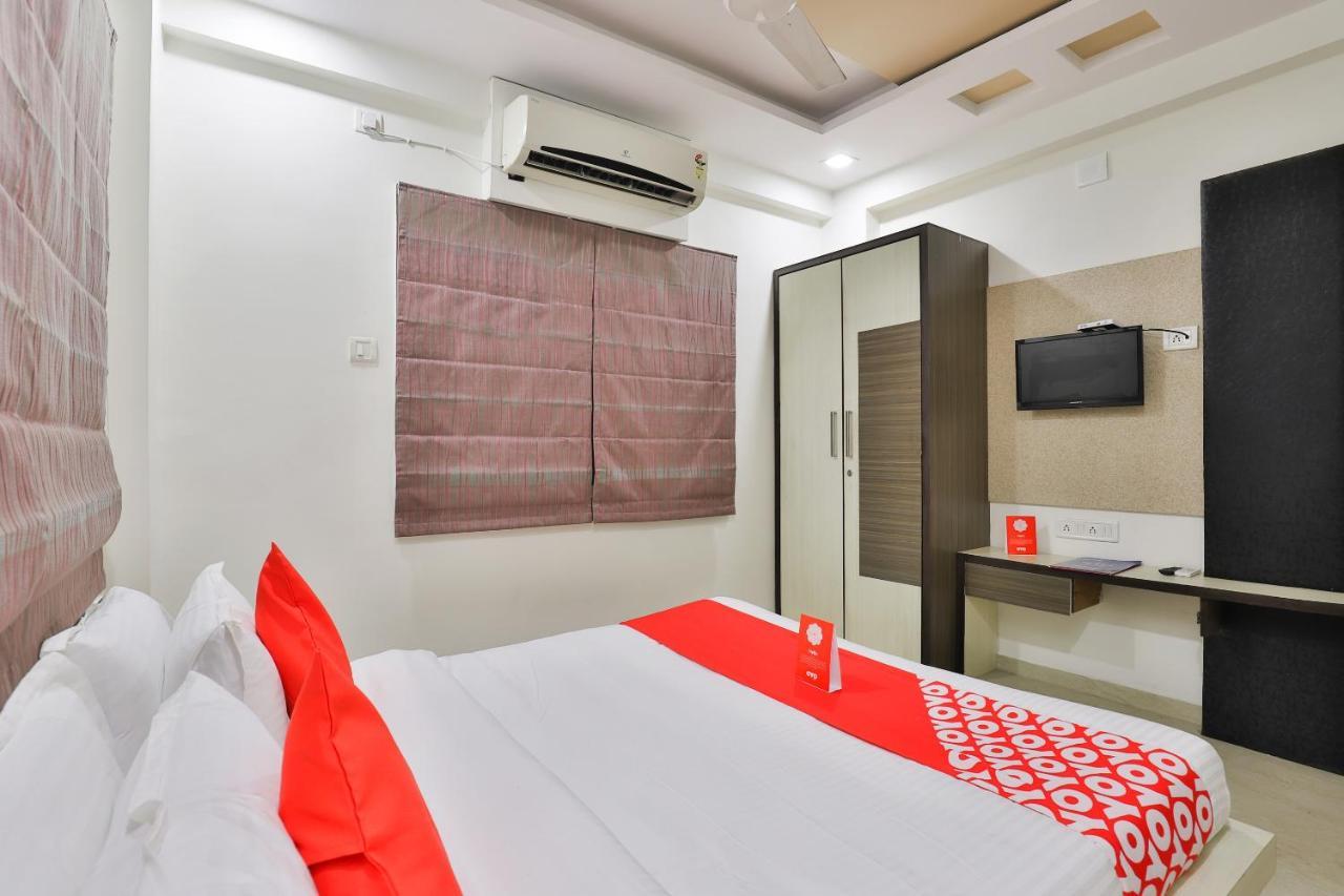 Oyo 16826 Marvel Hotel Ahmedabad