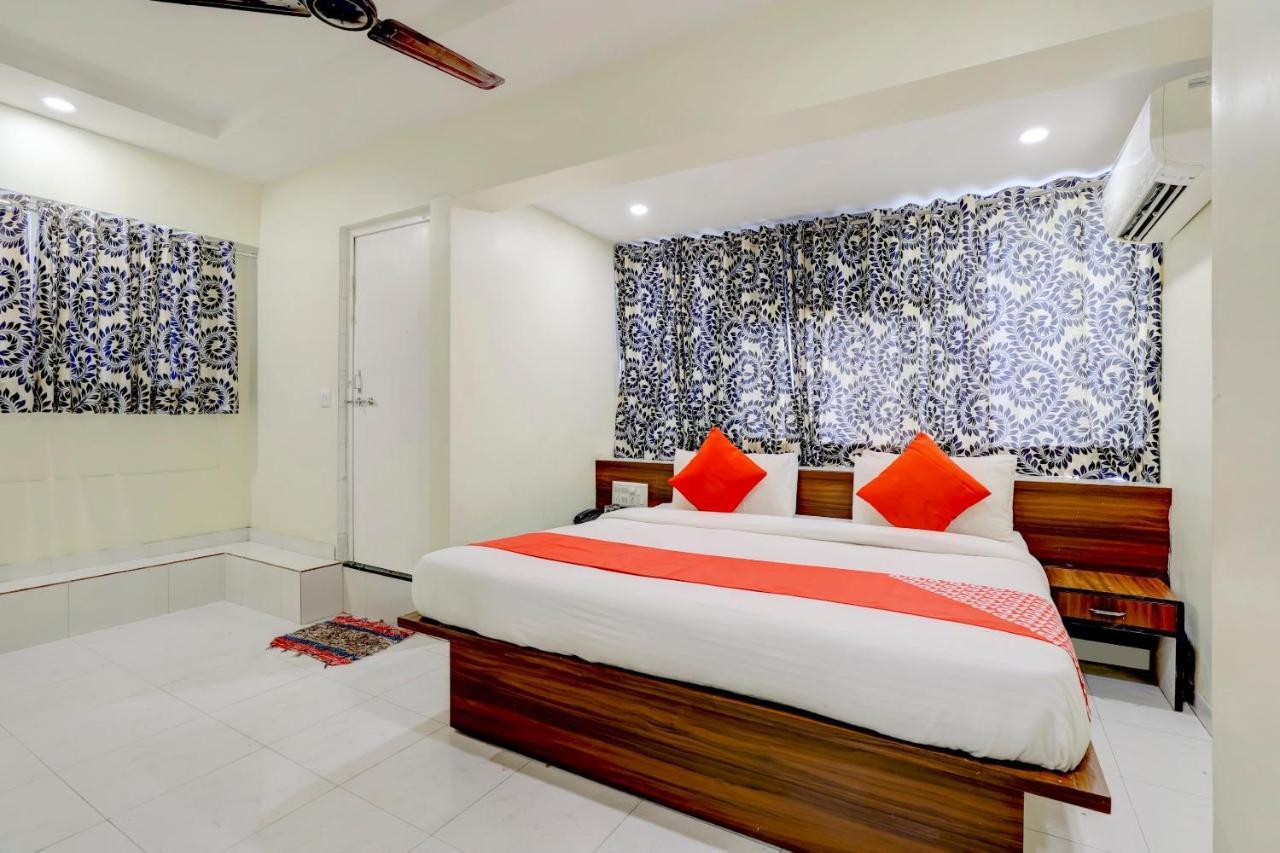 Oyo 67789 Savera Hotel 3*