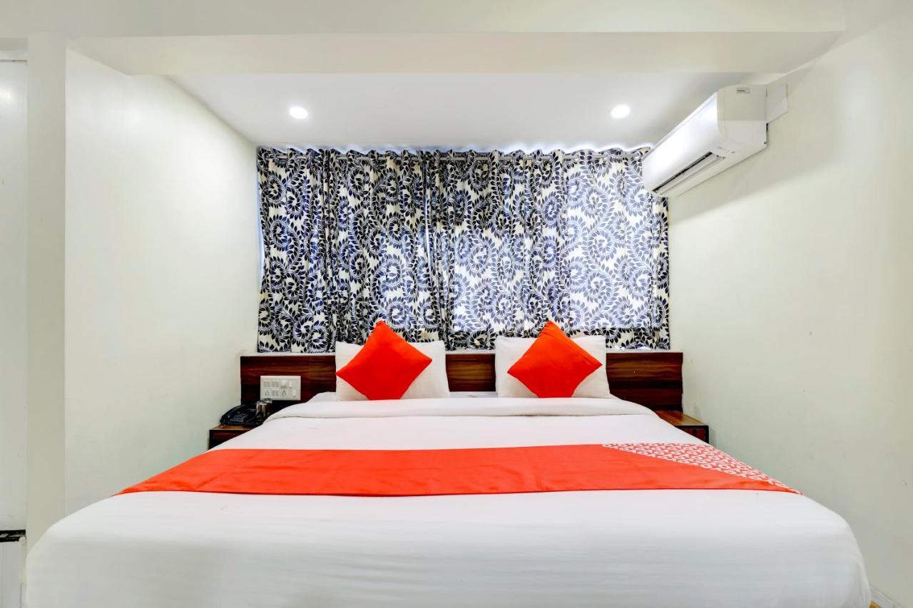 Oyo 67789 Savera Hotel 3*