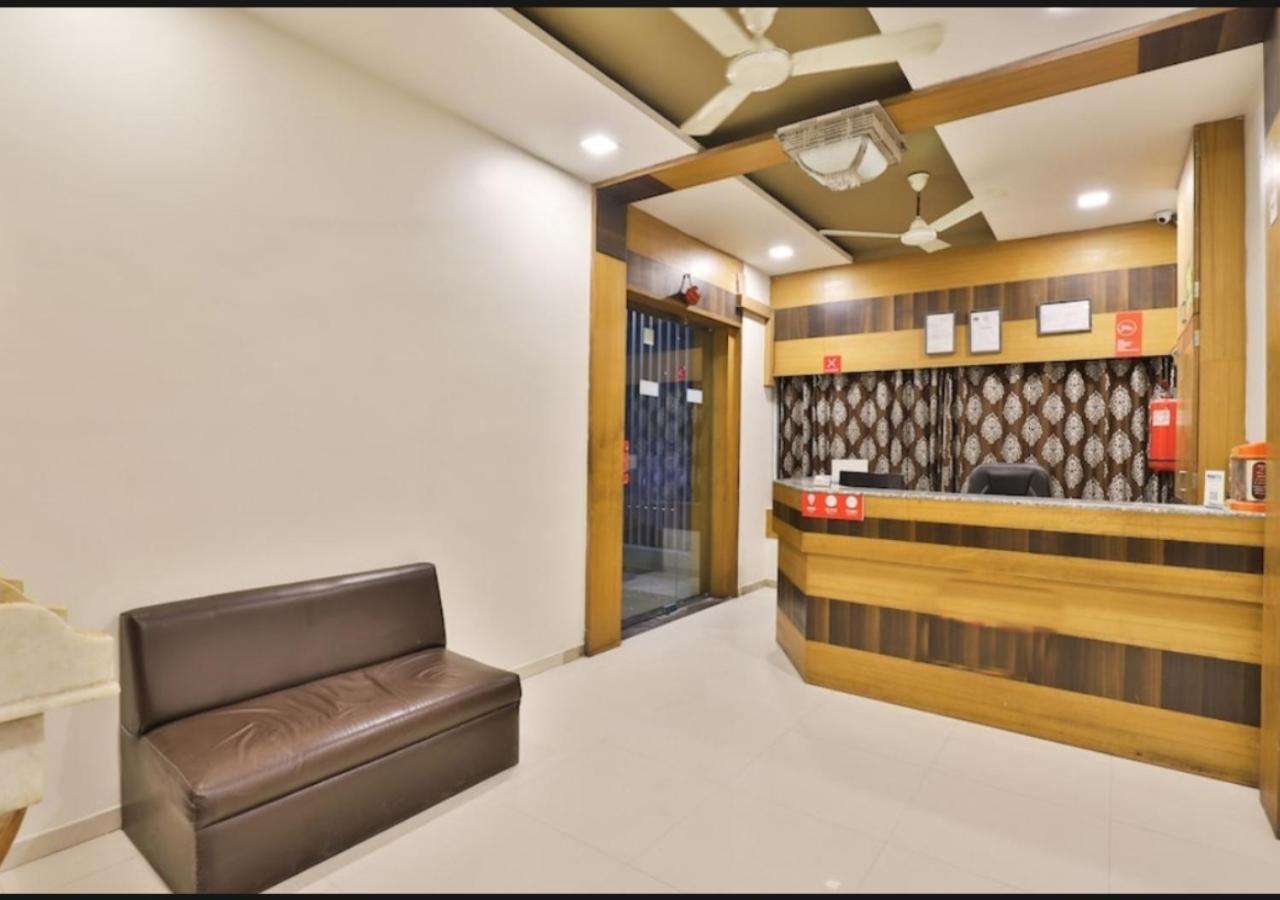 Shreenath Hotel Ahmedabad