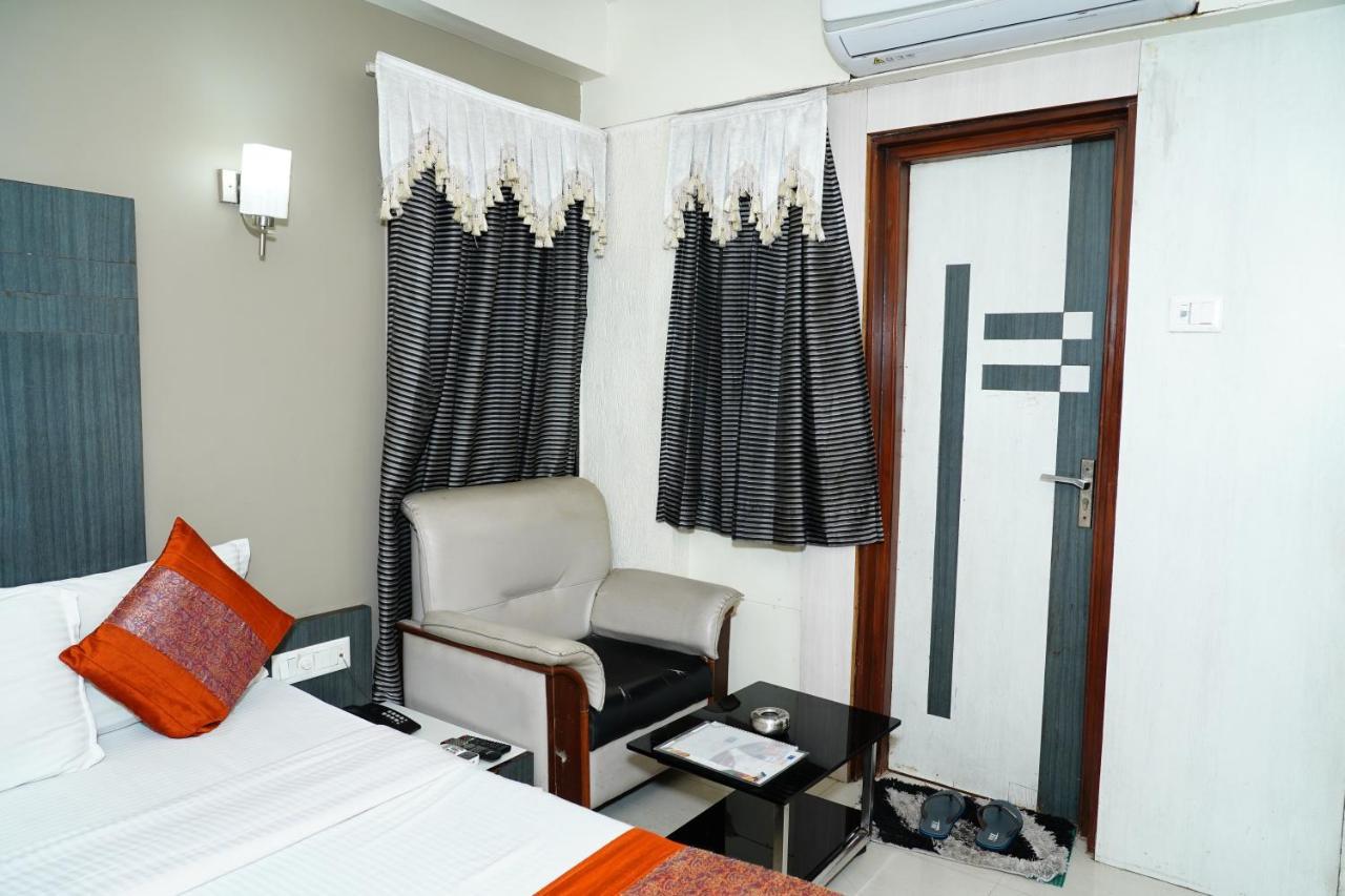 Marshall The Hotel