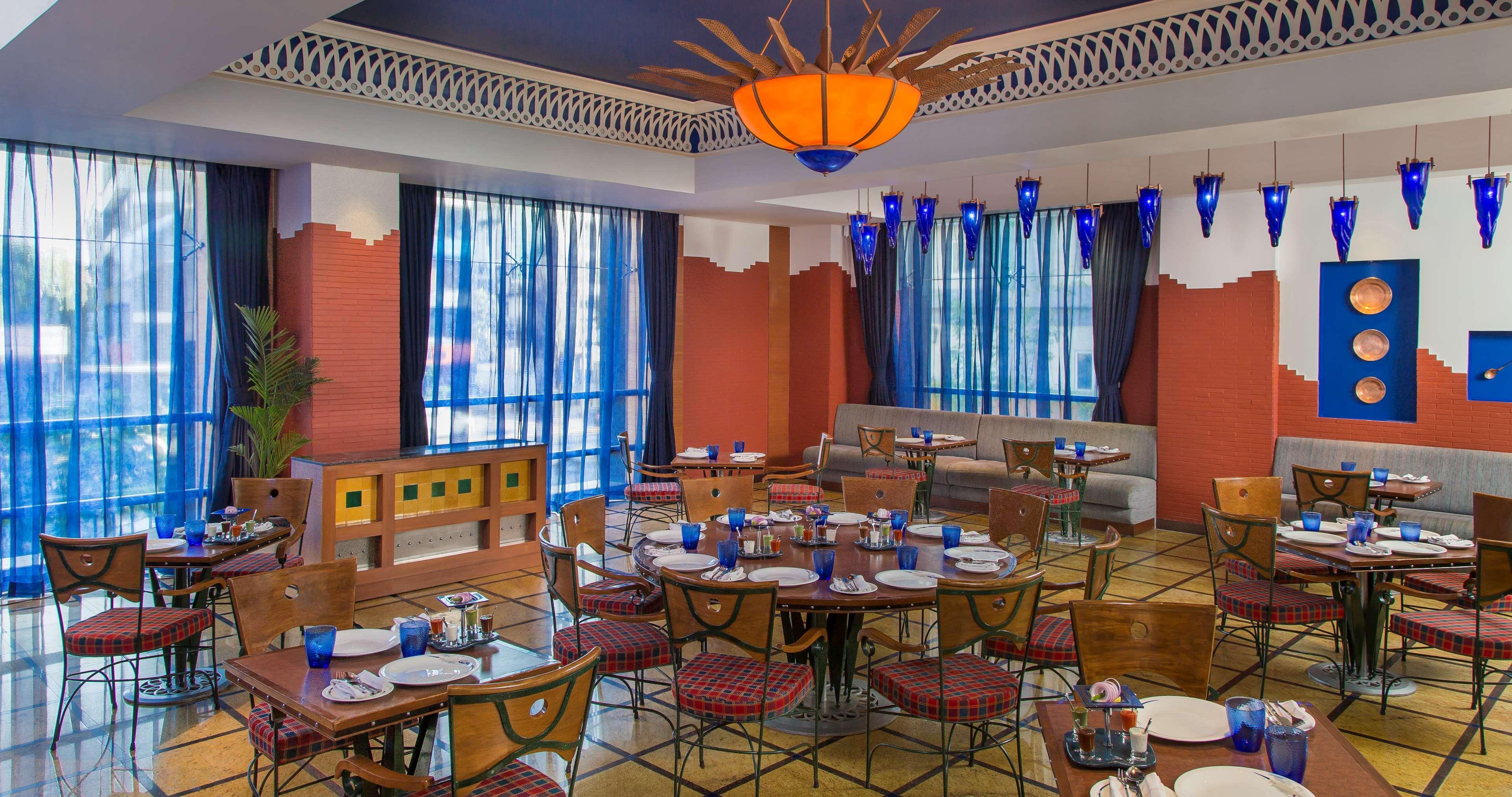 Hotel Radisson Blu Ahmedabad