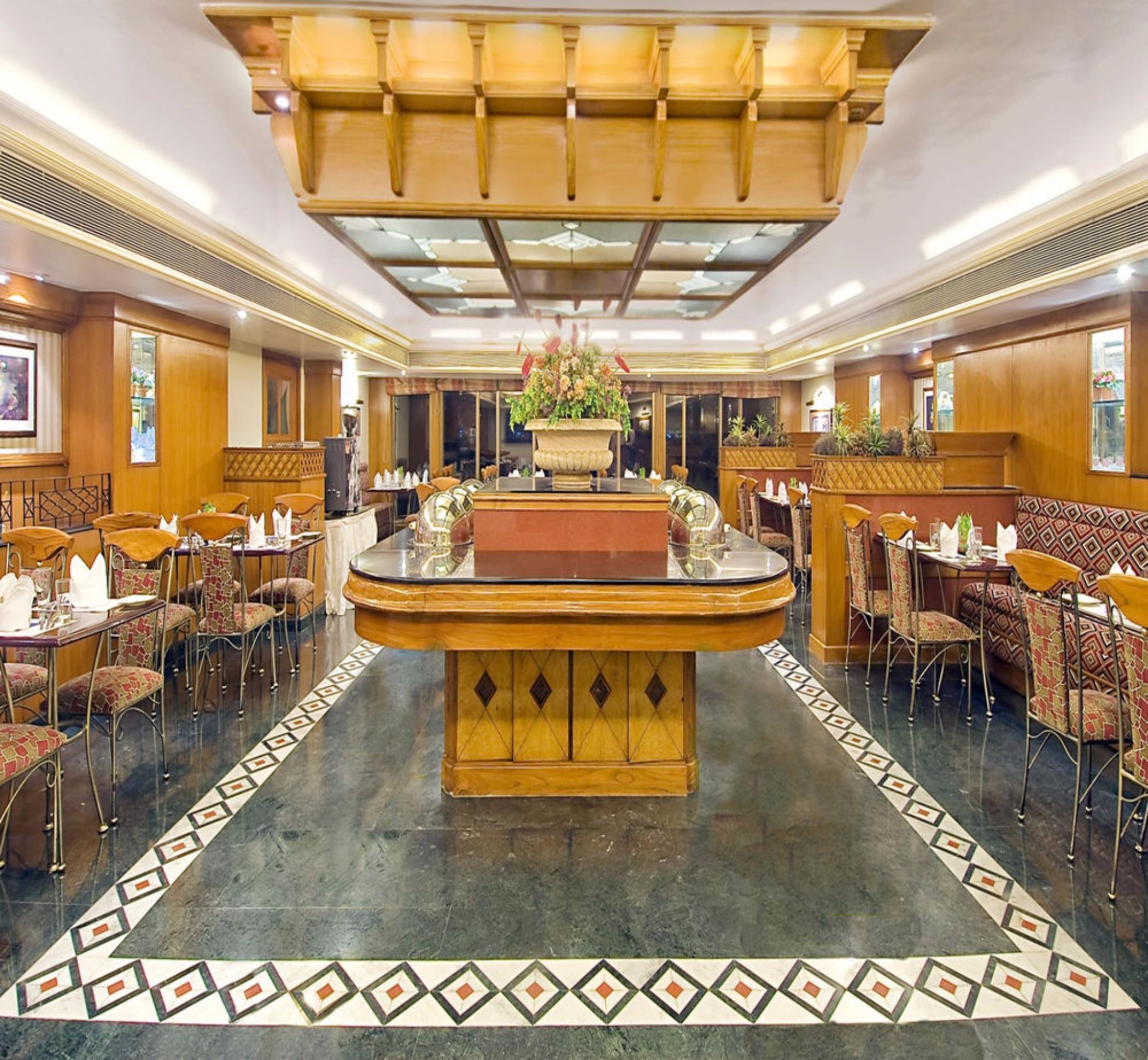 Sarovar Portico Rivera 4* Ahmedabad