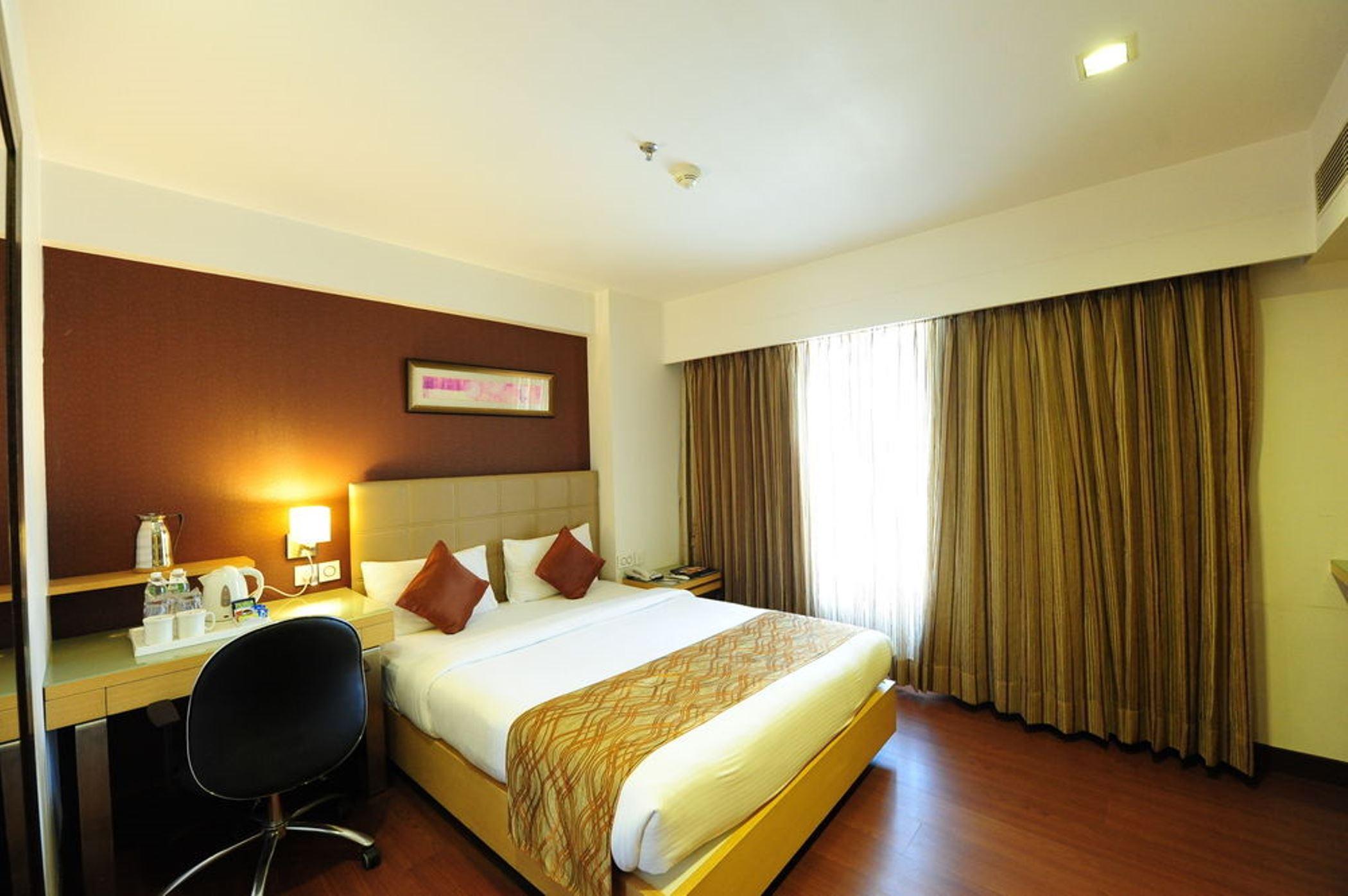 Suba Star Hotel Ahmedabad