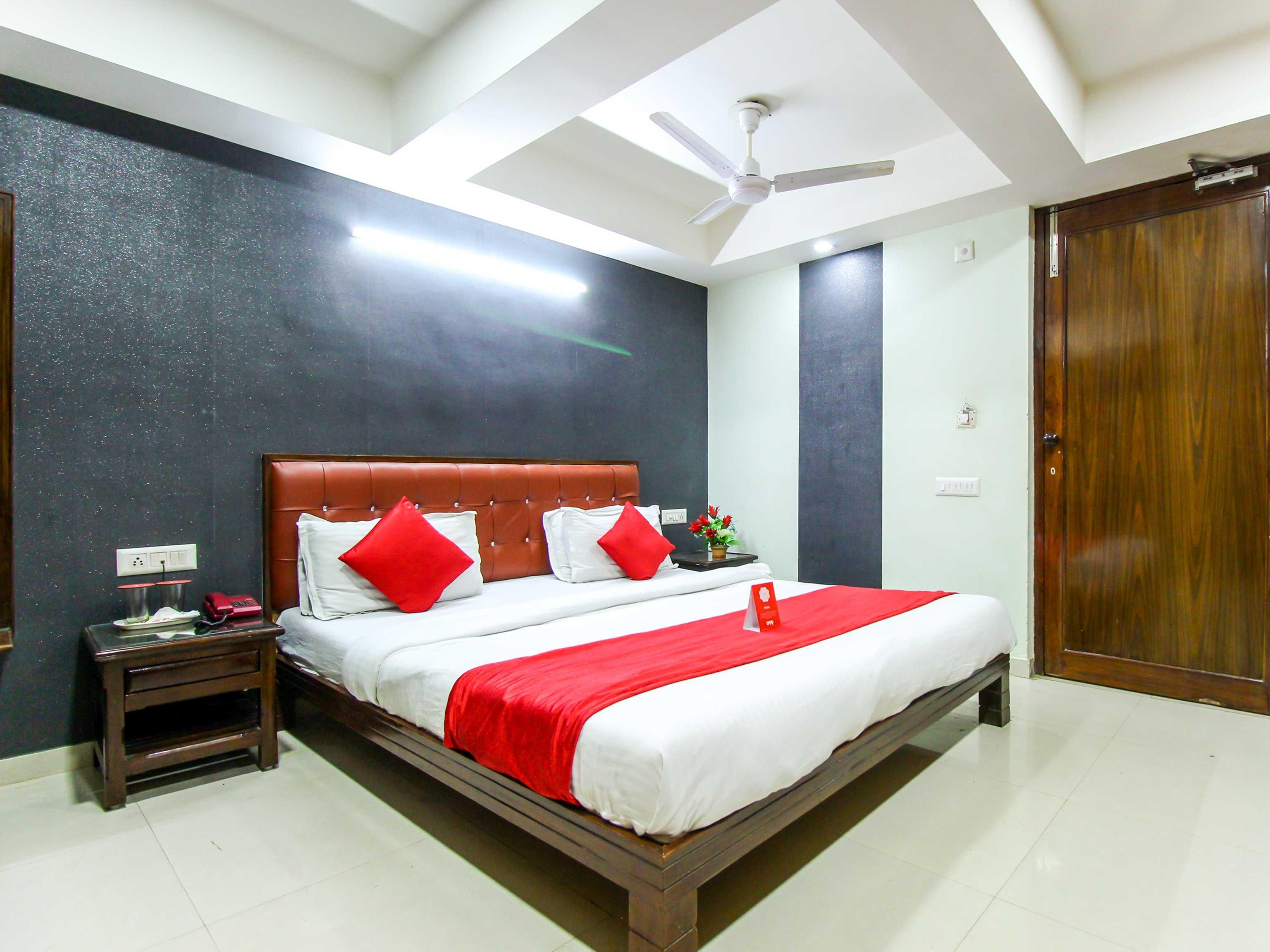 Seven Hotel