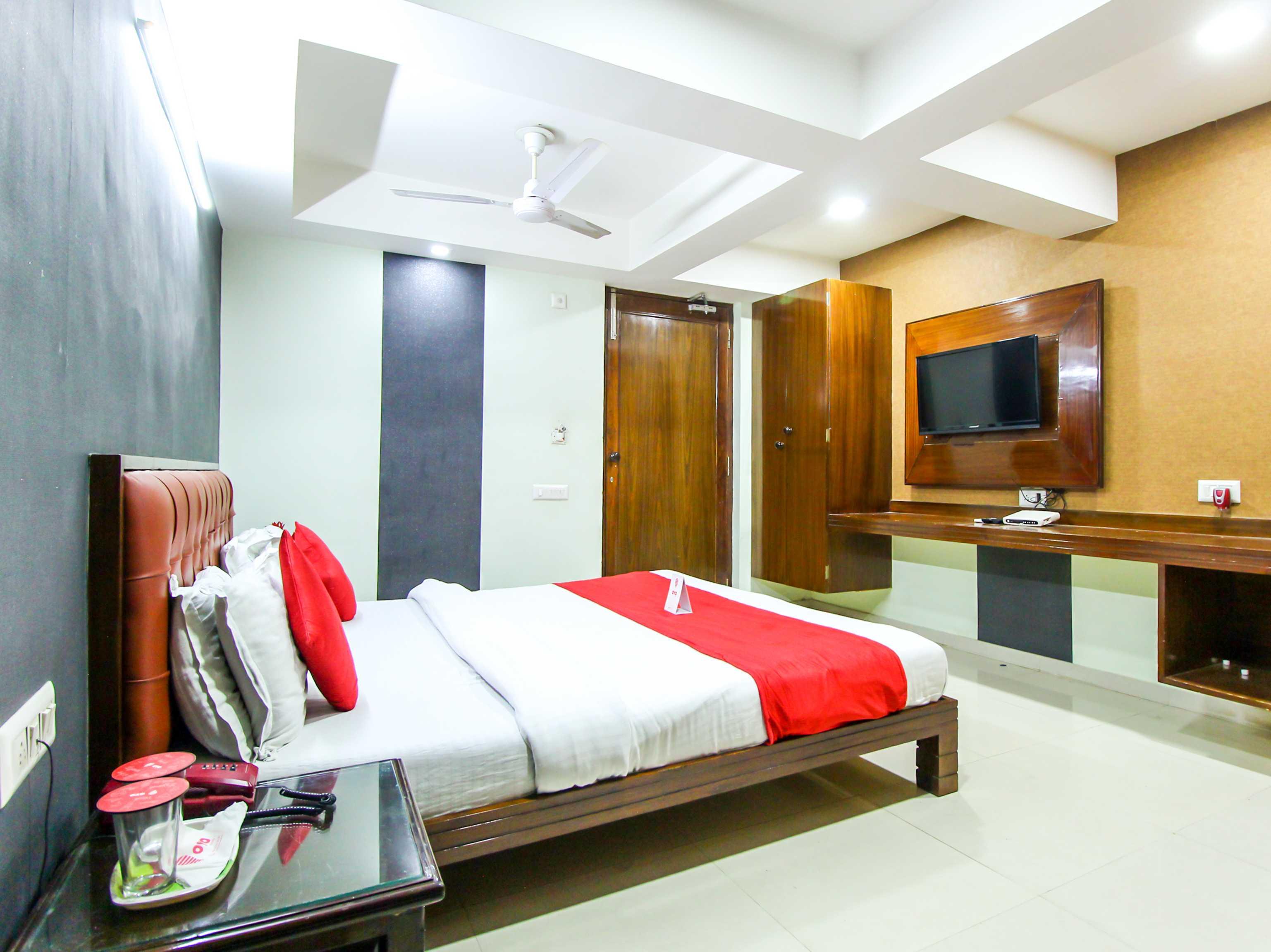 Seven 3* Ahmedabad