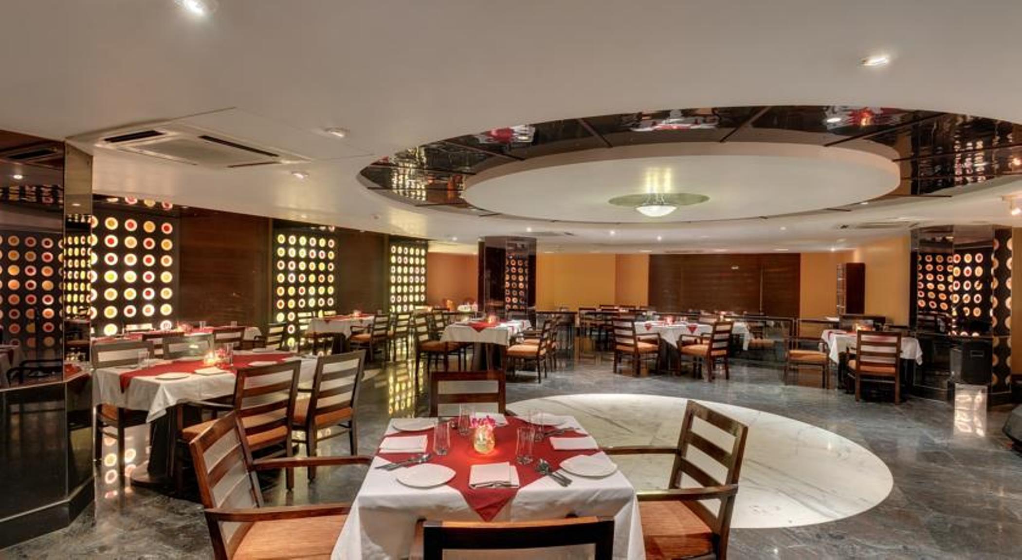 Pride Plaza Hotel, Ahmedabad