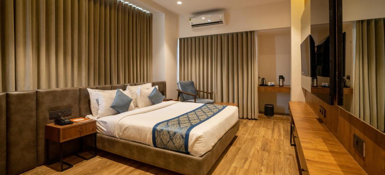 Hotel Pinnacle Grand Ahmedabad