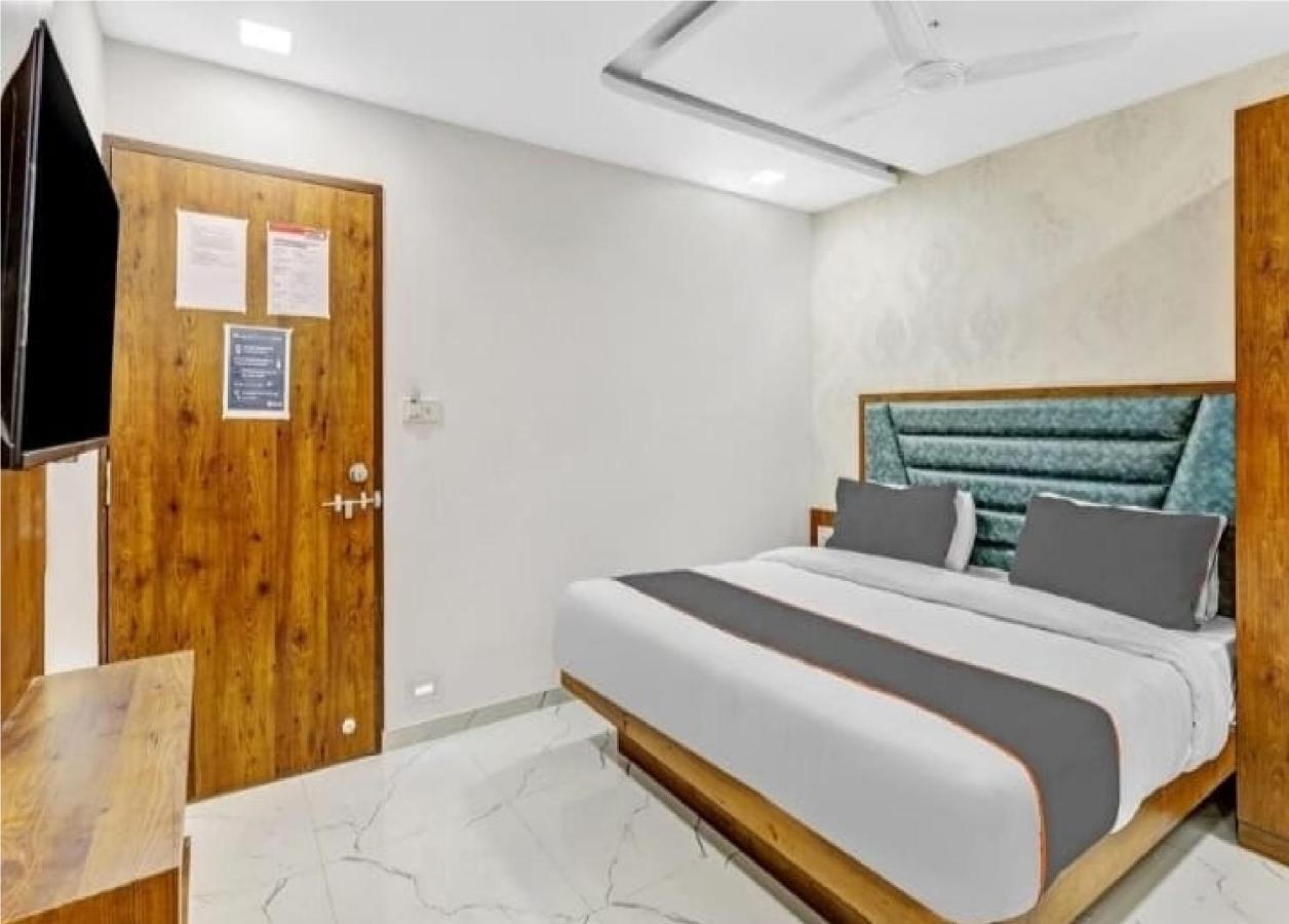Lux Hotel