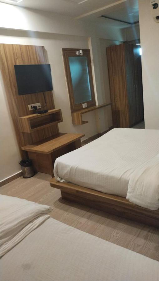 Pulse Hotel