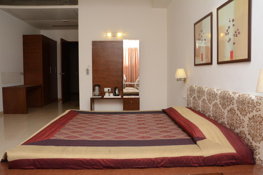 Platinum Hotel 3*