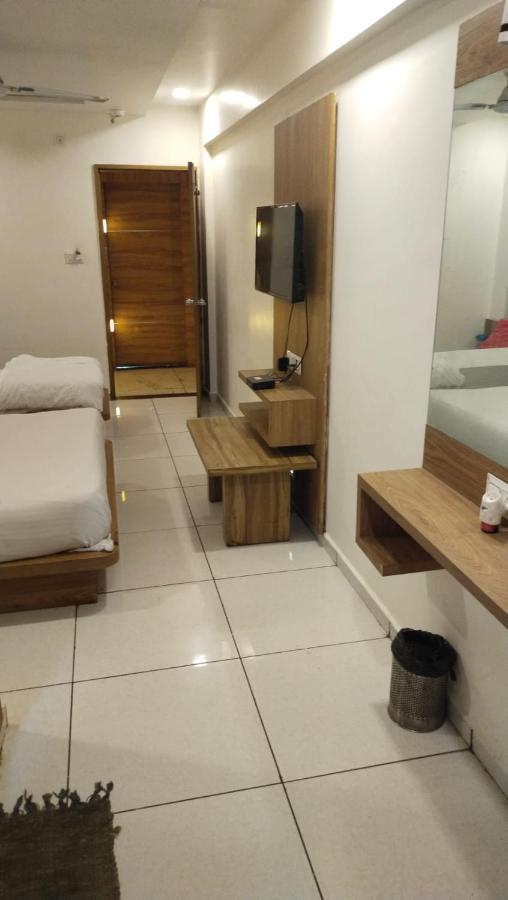 Pulse 4* Ahmedabad
