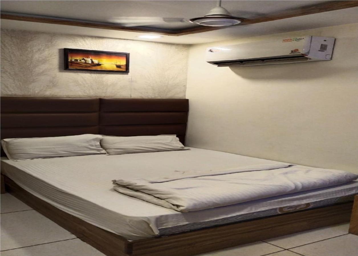 Hotel Pulse Ahmedabad