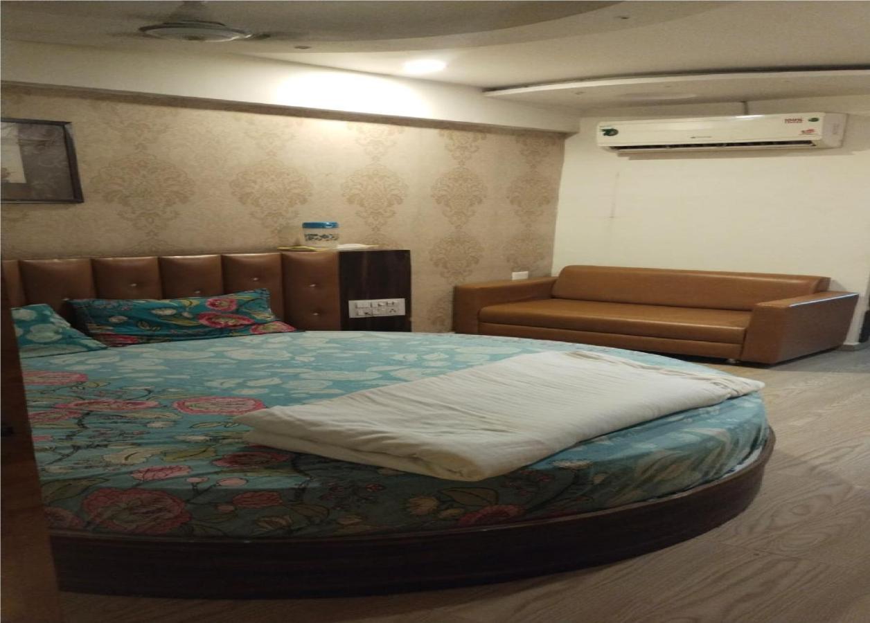 Pulse Hotel