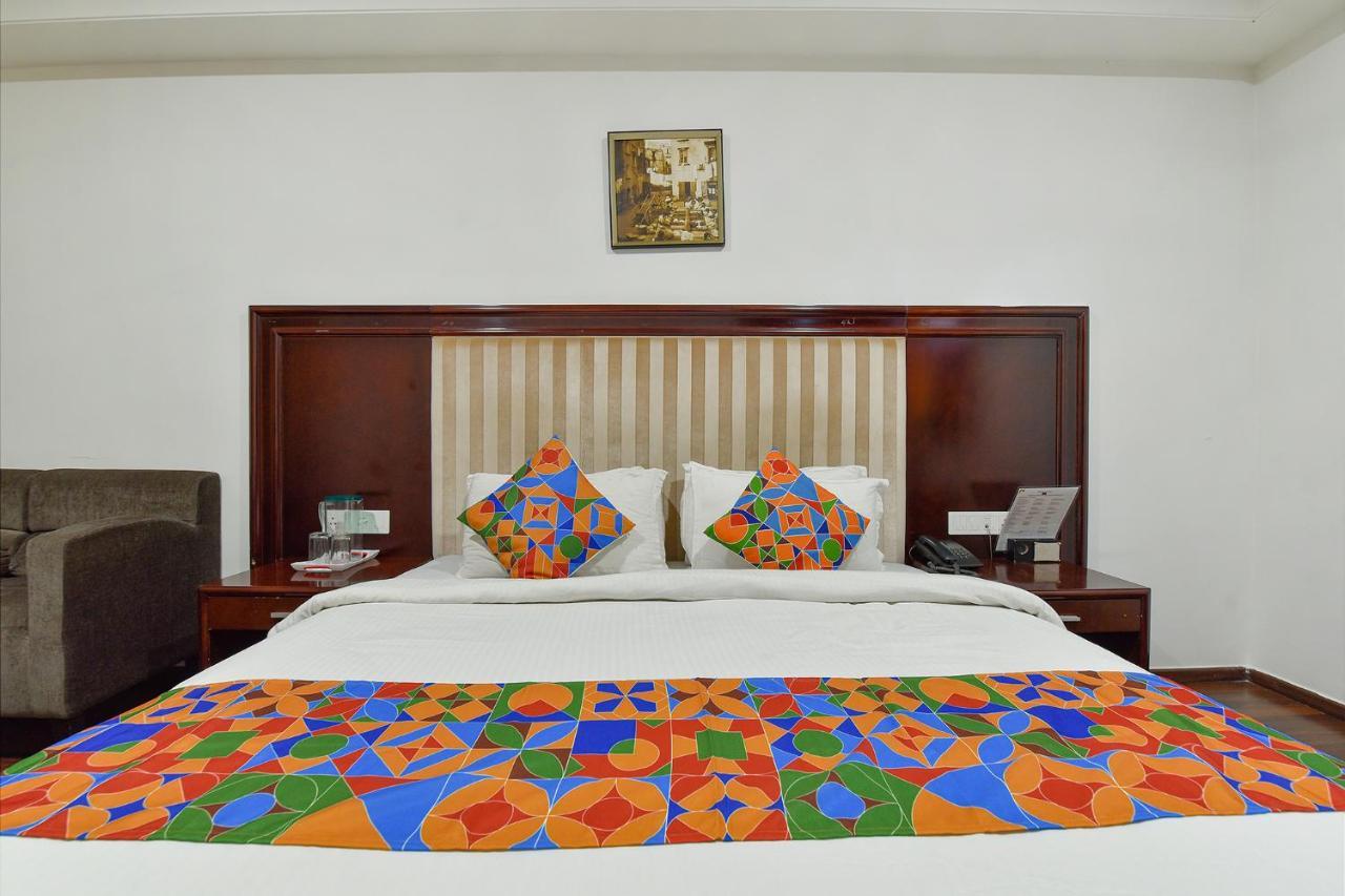 Fabhotel Prime Dev Aadi Hotel