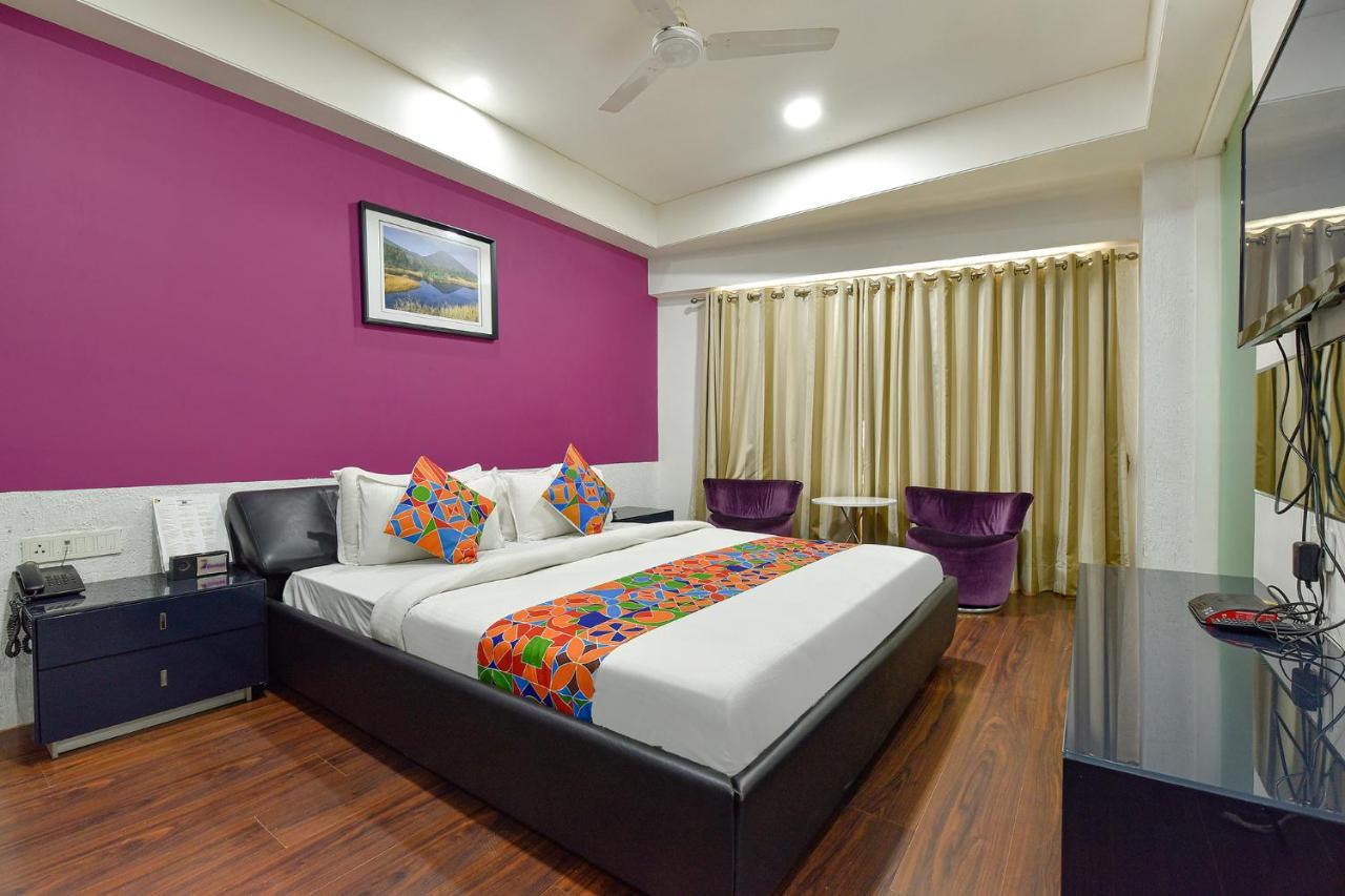 Hotel Fabhotel Prime Dev Aadi