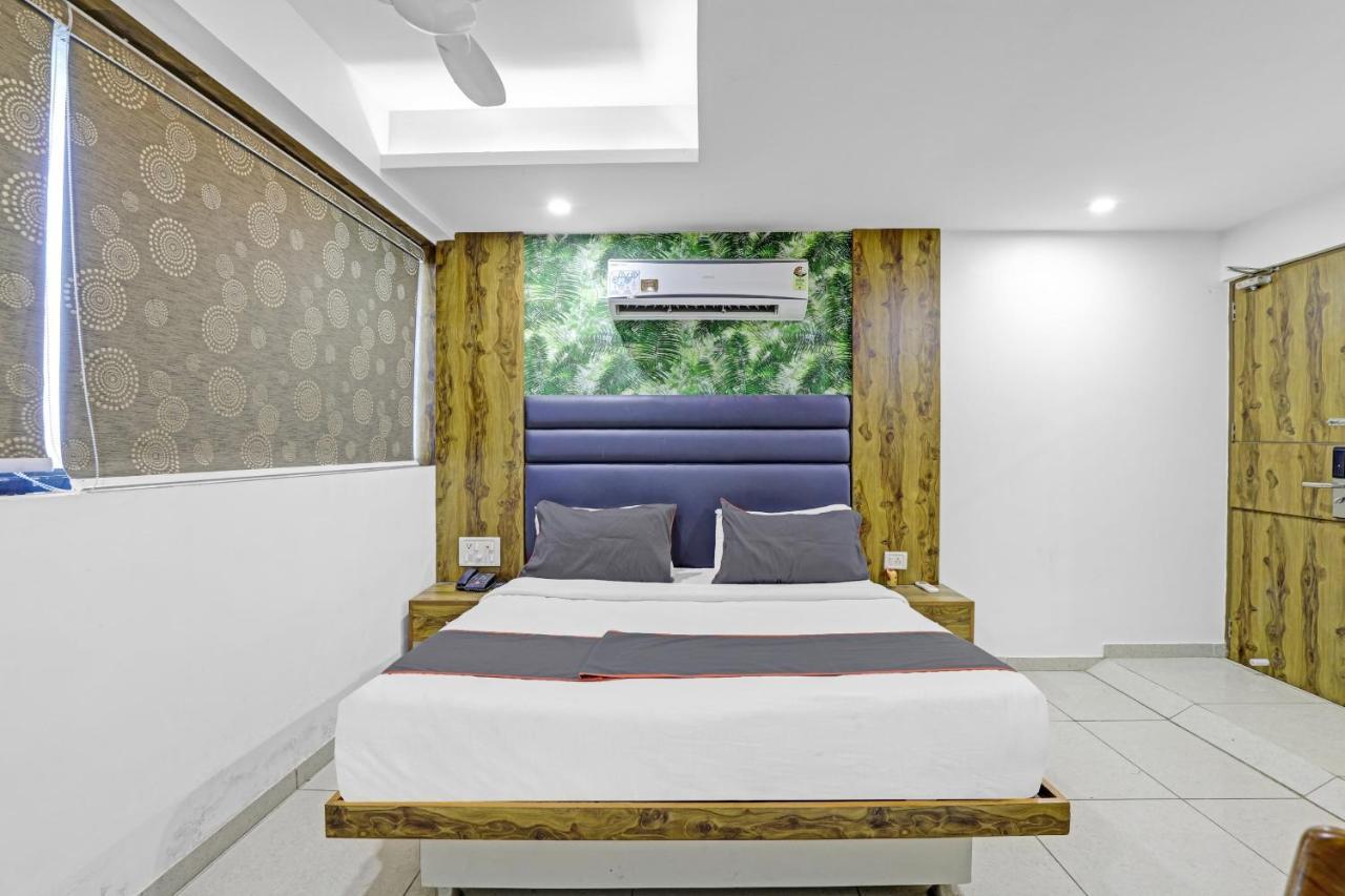 Hotel Capital O 89183 Royal King