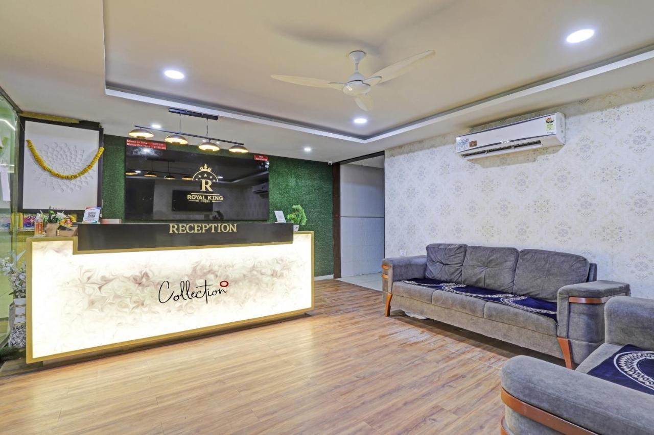 Capital O 89183 Royal King
