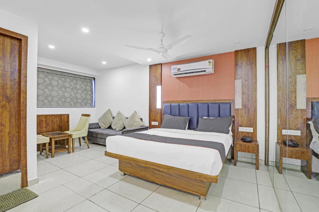 Hotel Capital O 89183 Royal King 3*