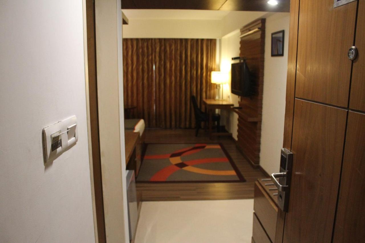Hotel Avalon By Devya Hotels Ahmedabad