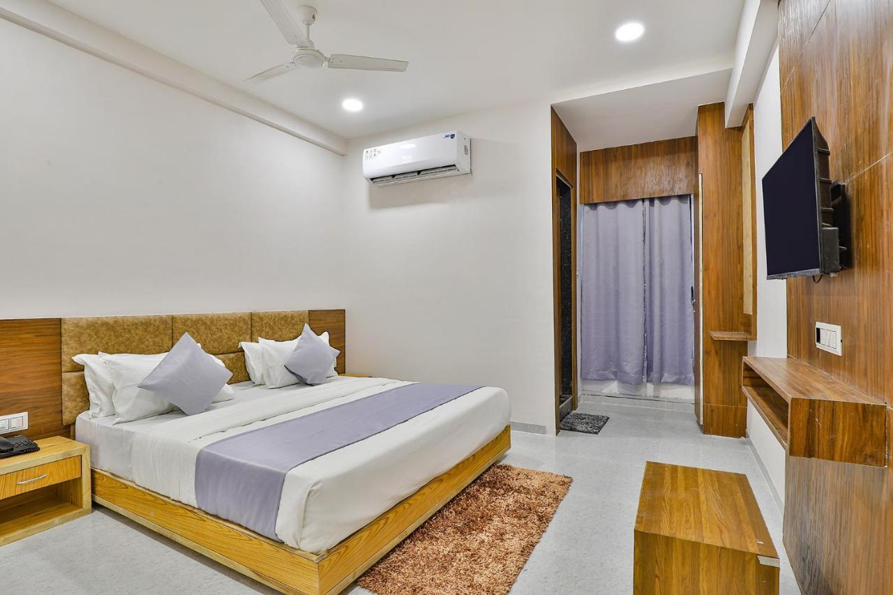 Fabhotel Parkland A 3* Ahmedabad