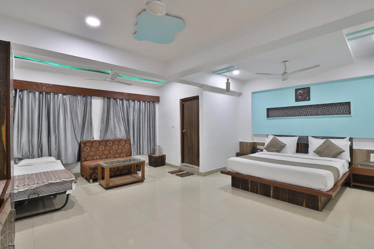 Relax Nr Pakwan Ahmedabad