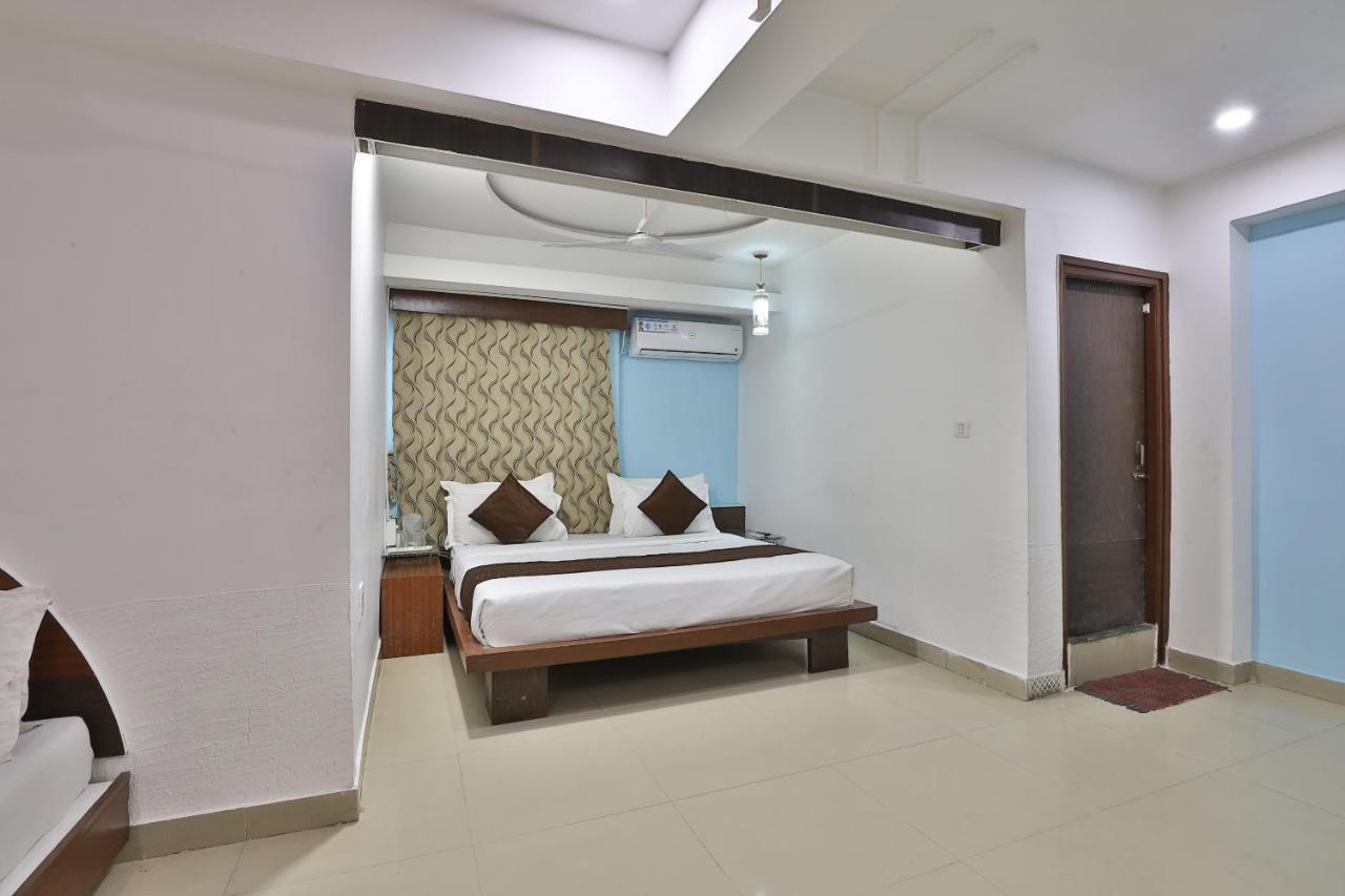 Hotel Relax Nr Pakwan 2*