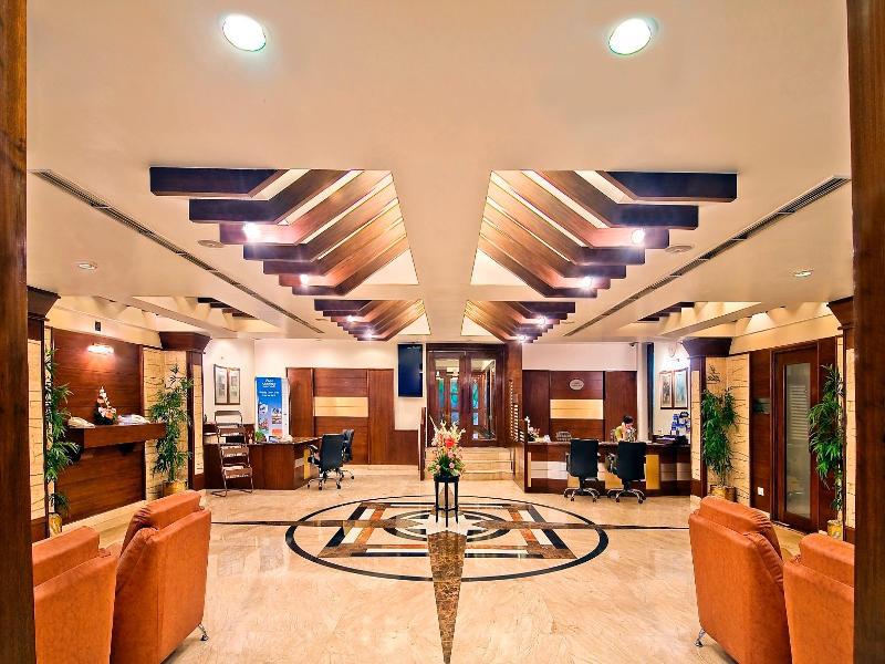 Sarovar Portico Rivera 4*