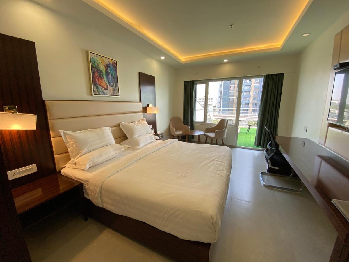 Apricot , Ahmedabad