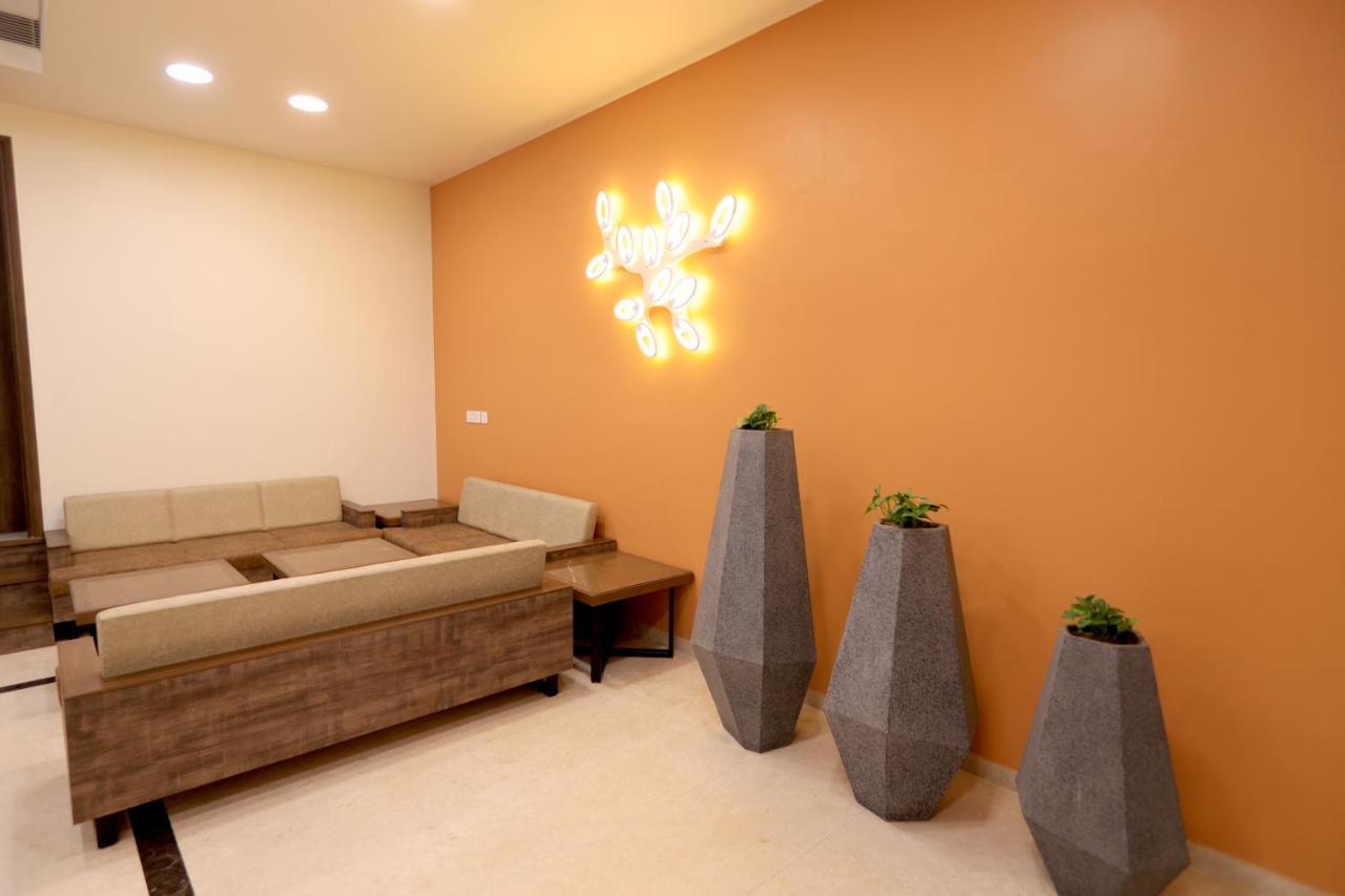 Apricot , Hotel 3*