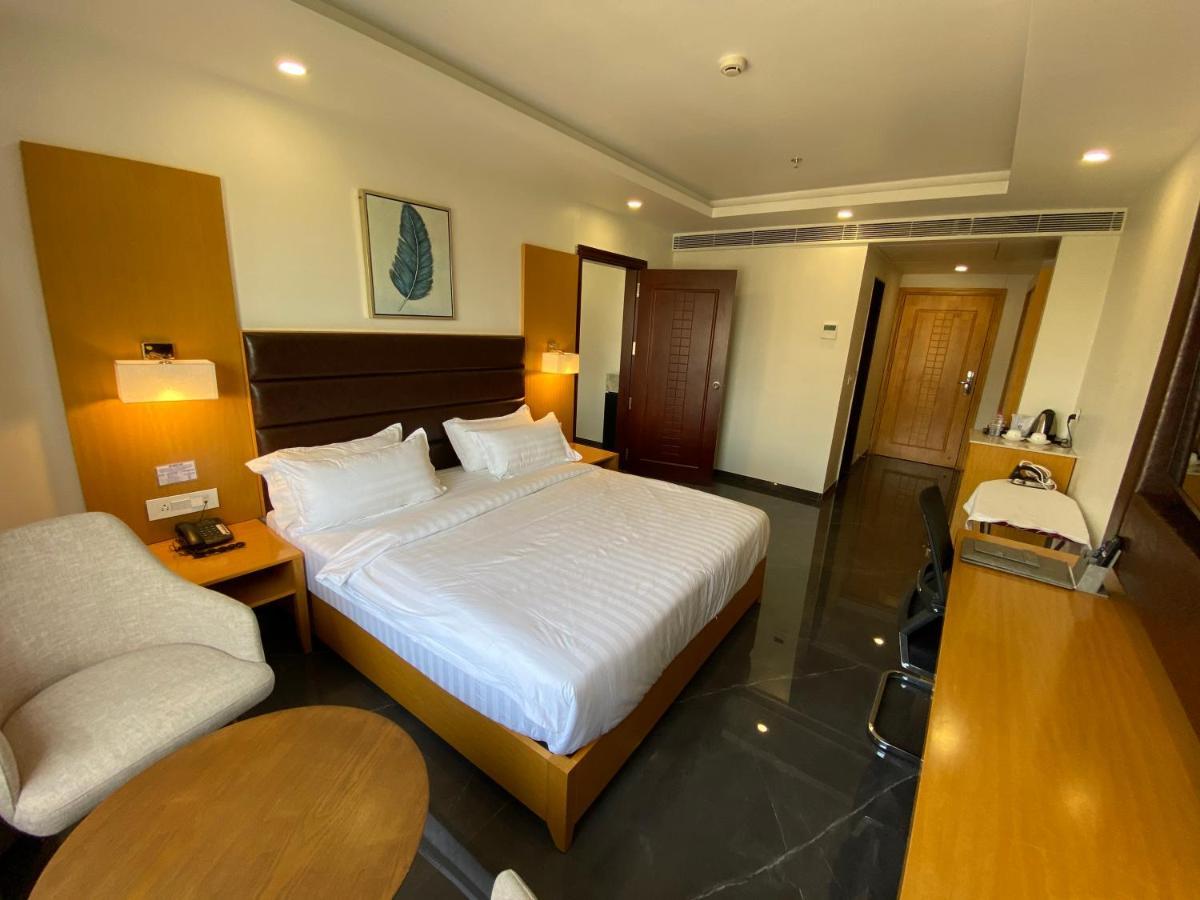 Apricot , Hotel Ahmedabad