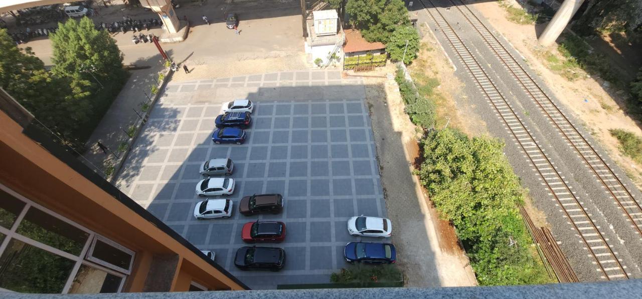 Apricot , Hotel 3*