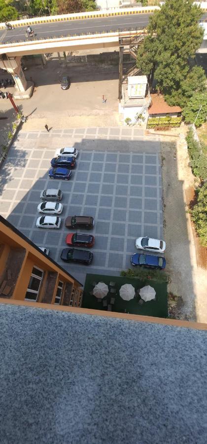 Apricot , Hotel Ahmedabad