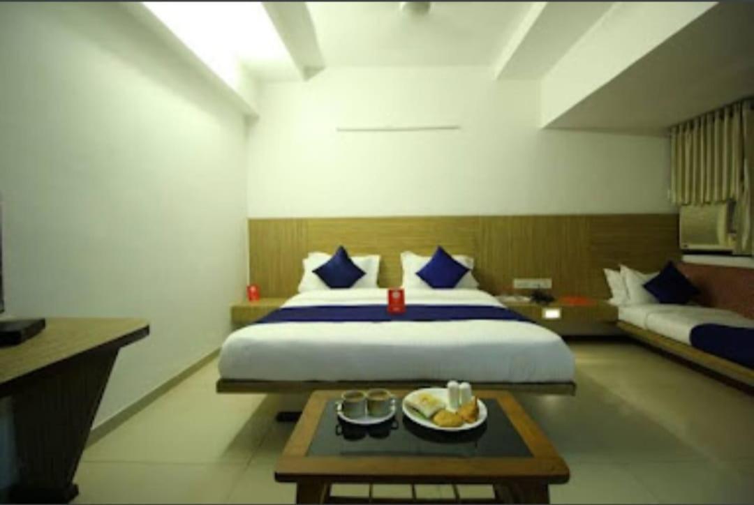 Royal 3* Ahmedabad