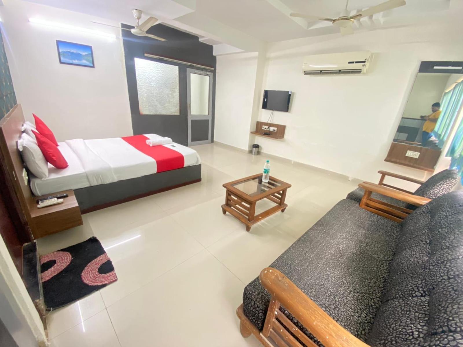 Royal 3* Ahmedabad