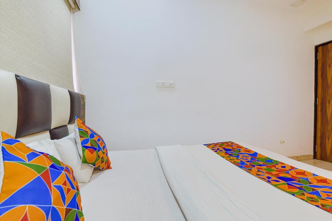 Fabhotel Acropole