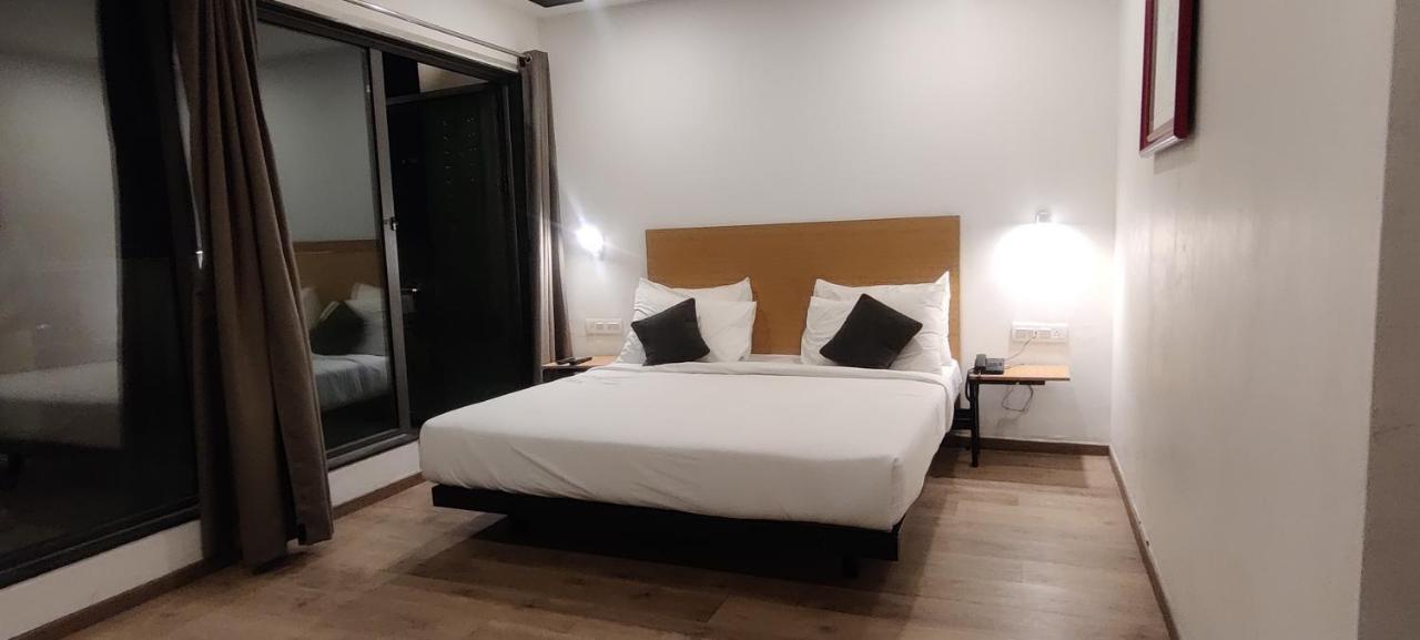 Terrazzo Suits Hotel *