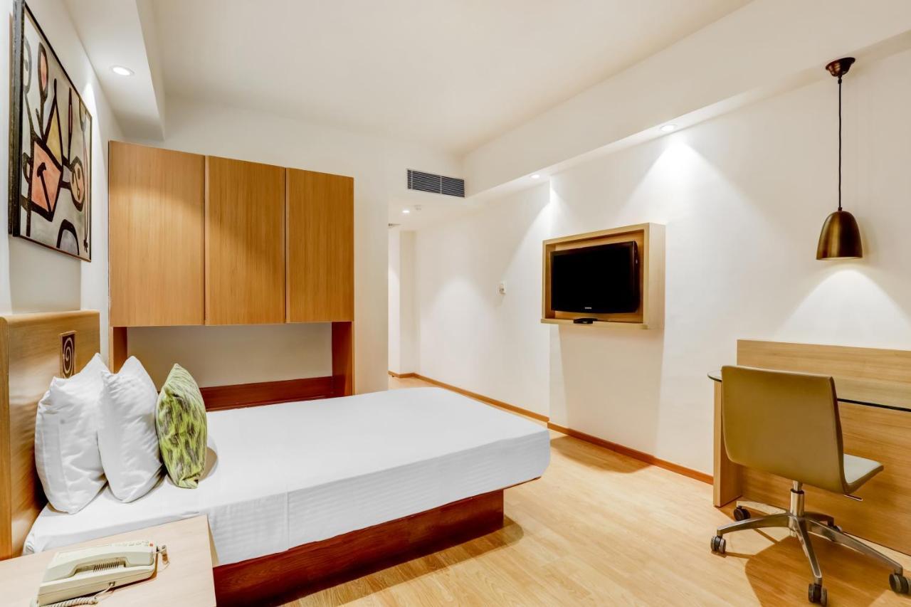 Lemon Tree Hotel, Hotel 4*