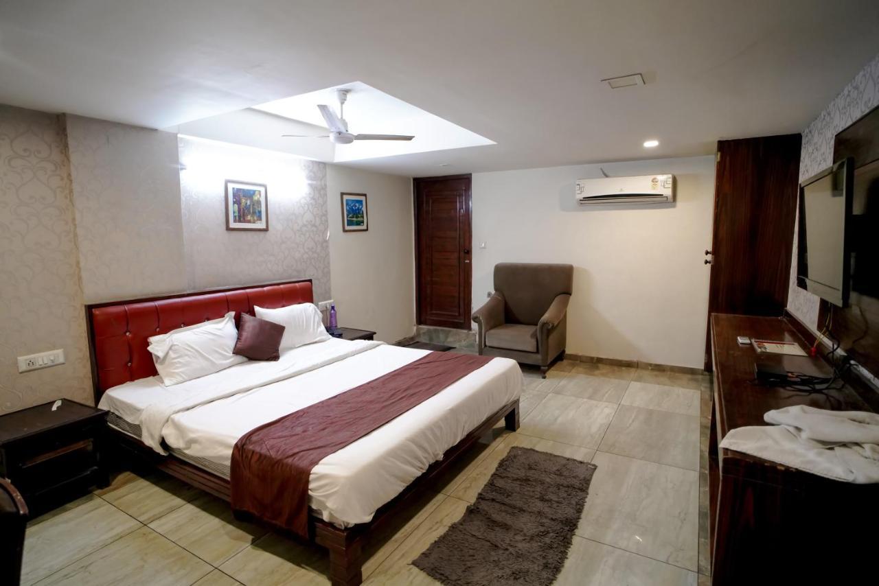 Seven 3* Ahmedabad