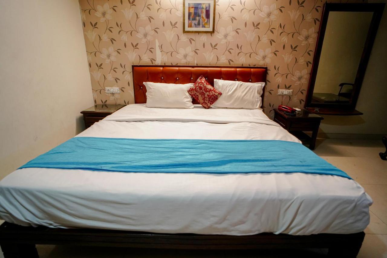 Hotel Seven 3*